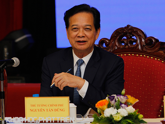 Thủ tướng Nguyễn Tấn Dũng chủ trì cuộc gặp với các nhà khoa học trẻ 