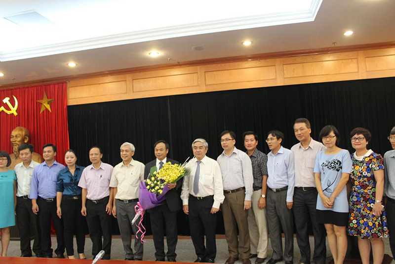 Toàn cảnh lễ công bố bổ nhiệm ông Trần Văn Vinh – Phó Tổng cục trưởng Tổng cục Tiêu chuẩn Đo lường Chất lượng giữ chức Tổng cục trưởng Tổng cục Tiêu chuẩn Đo lường Chất lượng.