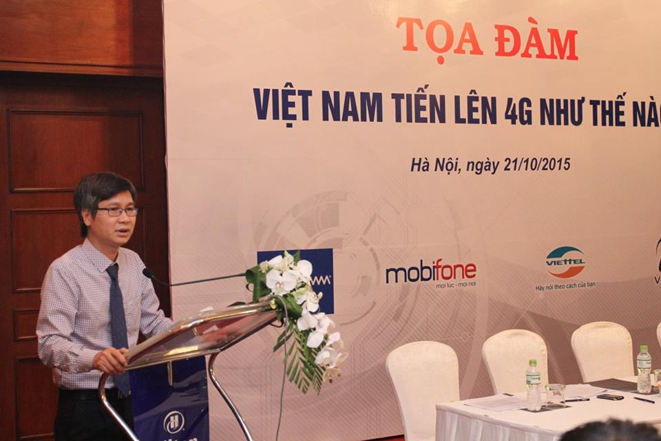 Ông Thế Hào, Chủ tịch CLB Nhà báo Công nghệ thông tin - Truyền thông phát biểu tại toạ đàm.