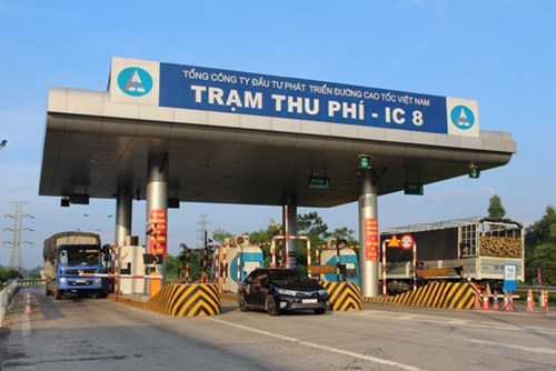 Trạm thu phí cao tốc Nội Bài - Lào Cai