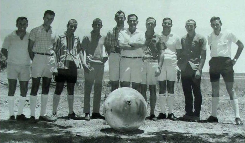 Năm 1968, một khối cầu đã được phát hiện tại Australia 