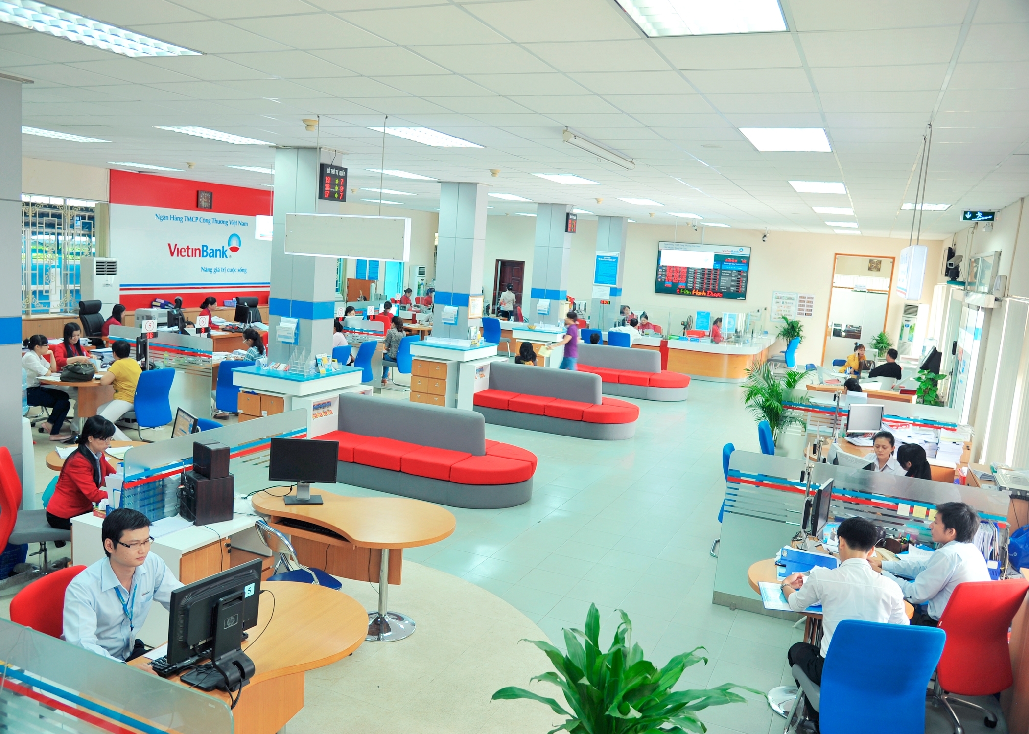 VietinBank tiếp tục khẳng định bước đi vững chắc với vai trò chủ lực, chủ đạo trong hệ thống ngân hàng Việt Nam