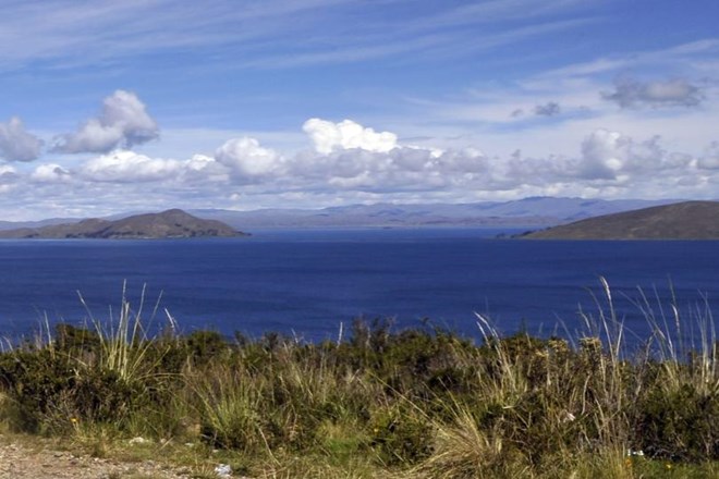 Hồ Titicaca sẽ được cải tạo bởi 2 nước Bolivia và Peru