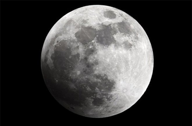 NASA, đoạn nhạc lạ, Mặt trăng