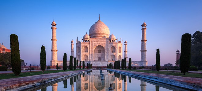 Taj Mahal là biểu tượng của tình yêu vĩnh cửu. Ảnh: Abercrombiekent.
