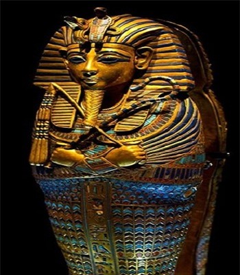 bi-n-quanh-trai-tim-that-lac-cua-pharaoh-tutankhamun-2