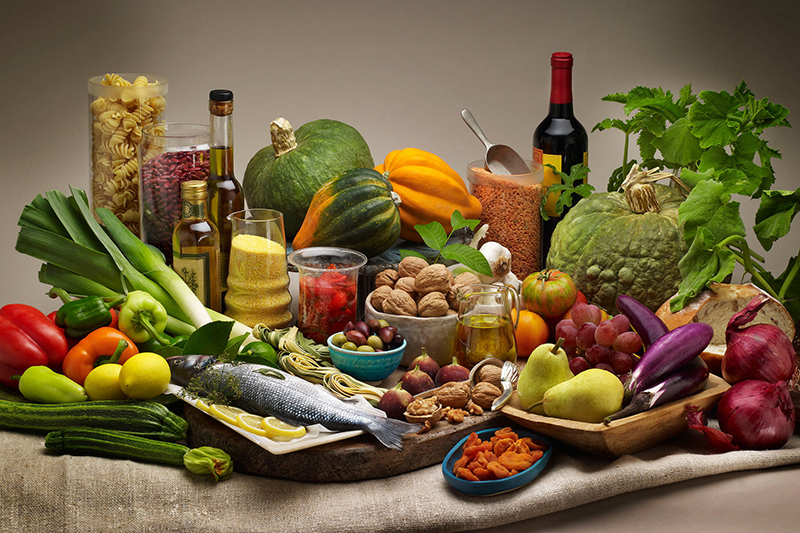 Các loại thực phẩm điển hình của chế độ ăn Địa Trung Hải. Ảnh: Dietloft