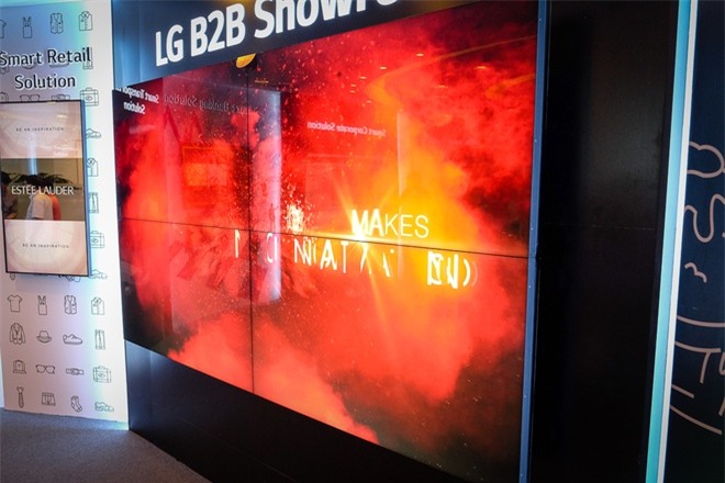 Loạt màn hình lạ mắt của LG