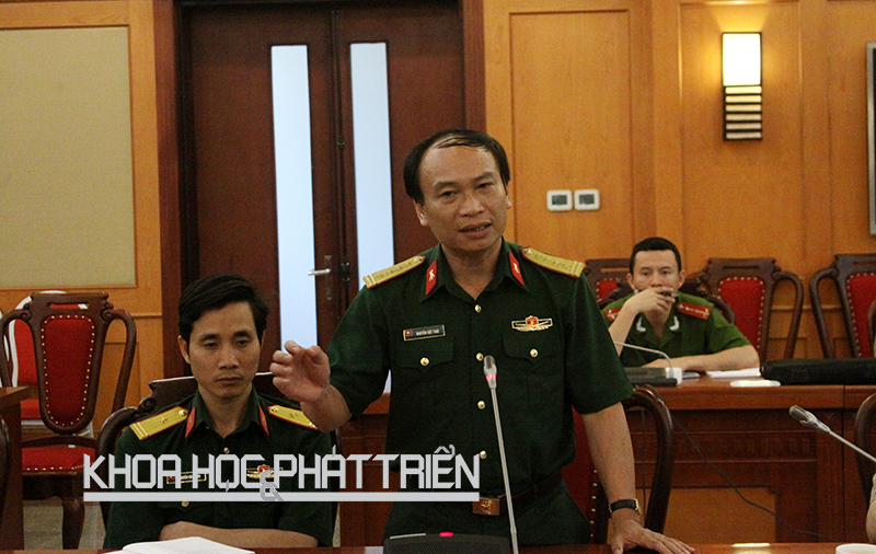 Đại tá Nguyễn Việt Thái phát biểu tại cuộc họp do Bộ KH&CN tổ chức chiều 26/4. Ảnh: NH