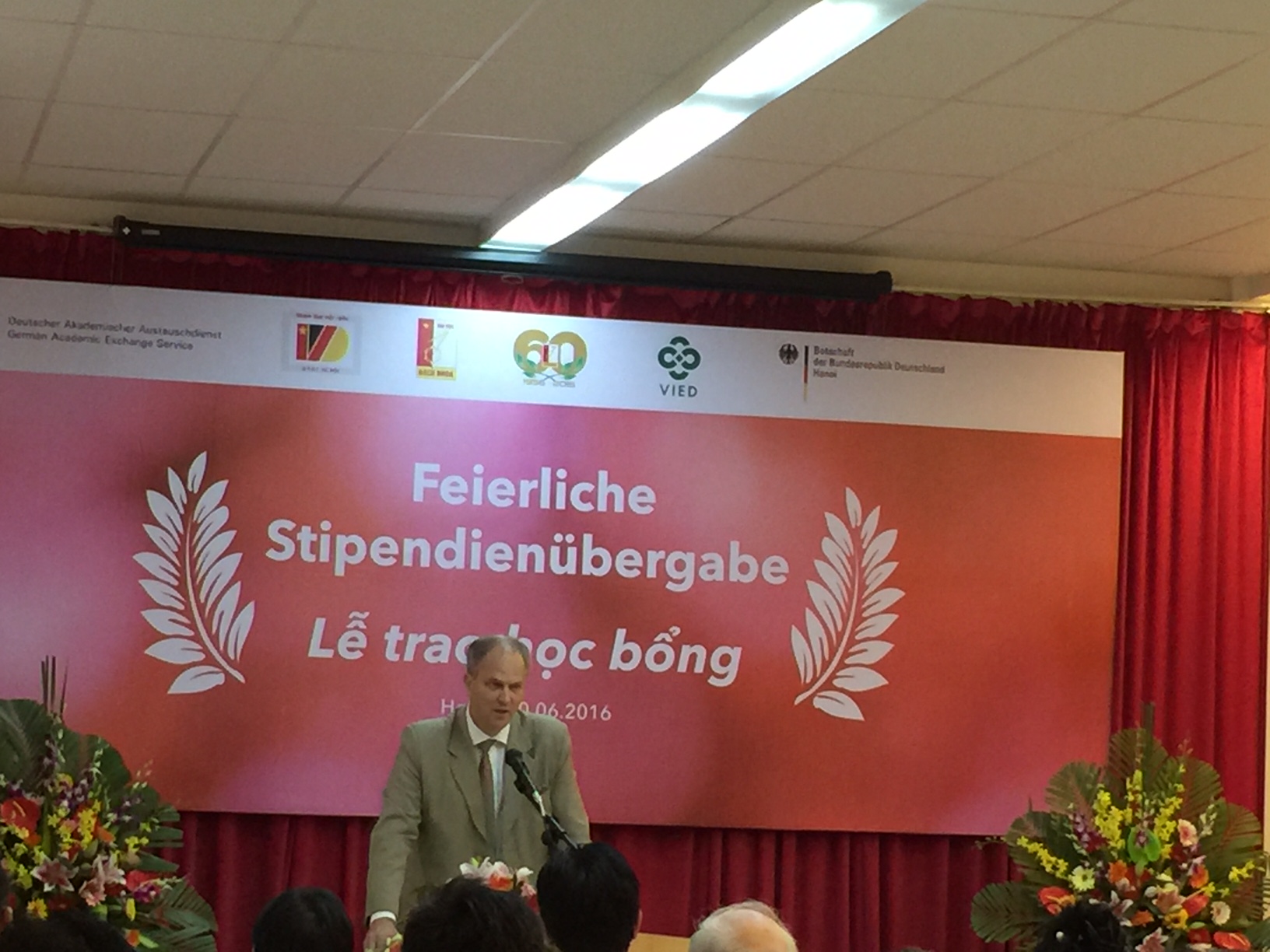 Đại sứ Đức tại Việt Nam Christian Berger phát biểu tại lễ trao học bổng.