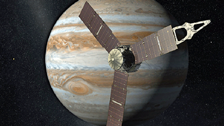 Một mô hình của tàu vũ trụ Juno. Ảnh: 9news