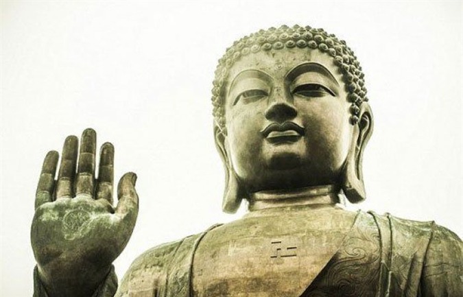Các nhà nghiên cứu cho rằng những gì trong chiếc rương vàng là một trong nhiều phần hài cốt của Đức Phật được chuyển tới Trung Quốc.