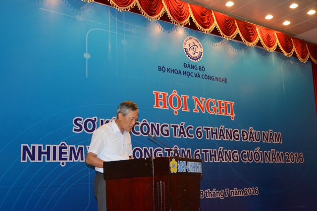 Thứ trưởng Trần Văn Tùng phát biểu tại Hội nghị.