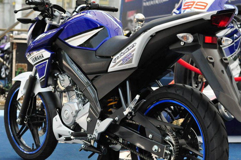 Cận cảnh Yamaha FZ150I GP mẫu mô tô được biker Việt yêu thích 15