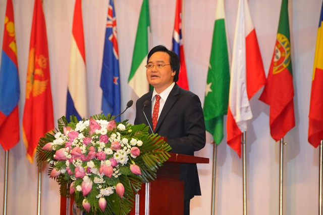 Bộ trưởng Bộ GD-ĐT Phùng Xuân Nhạ phát biểu tại lễ khai mạc