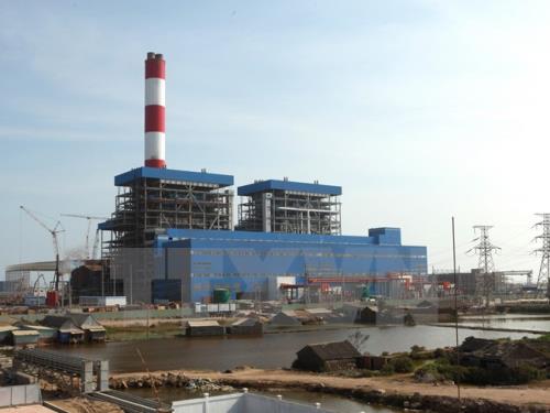 Nhà máy nhiện điện Duyên Hải 3 vận hành đốt dầu thử nghiệm. Ảnh: TTXVN