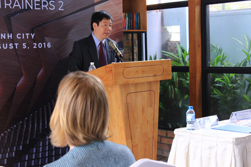 Thứ trưởng Bộ KH-CN Trần Quốc Khánh phát biểu tại buổi khai giảng khóa đào tạo. Ảnh: BT