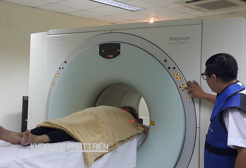 PET/CT - một kỹ thuật chấn đoán sớm ung thư - đã được Việt Nam ứng dụng thành công. Ảnh chụp tại Trung tâm y học hạt nhân và Ung bướu, Bệnh viện Bạch Mai. Ảnh: Phương Nguyên
