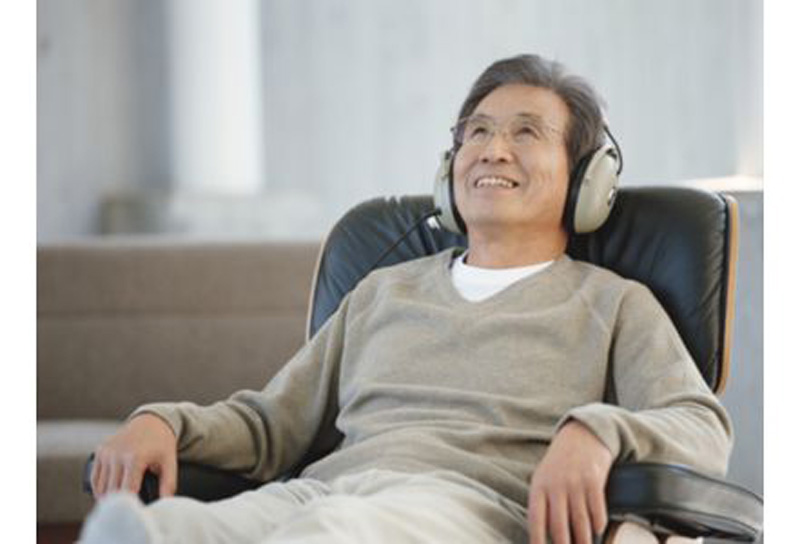 âm nhạc có thể giúp giảm đau, giảm cảm giác lo lắng và căng thẳng ở bệnh nhân.
