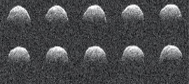  hình ảnh của tiểu hành tinh được các ăngten của NASA lần đầu bắt được vào năm 1999. 