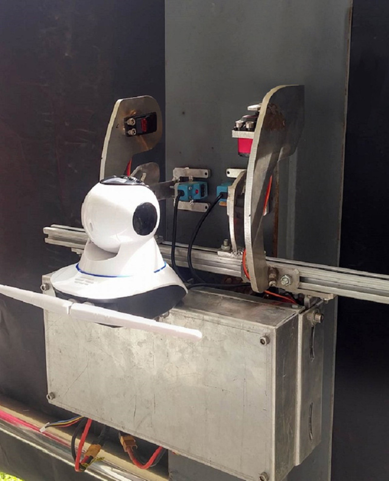 Hình ảnh robot kiểm tra mối hàn vỏ tàu của nhóm nghiên cứu trường ĐH Duy Tân