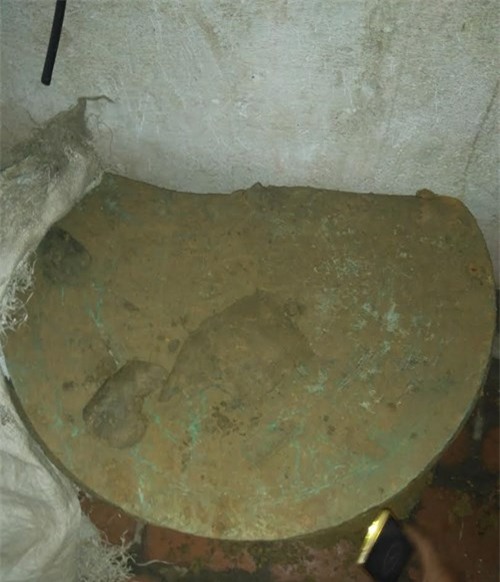 Phát hiện trống đồng 2.000 tuổi trong khu vực Thành nhà Hồ - ảnh 1