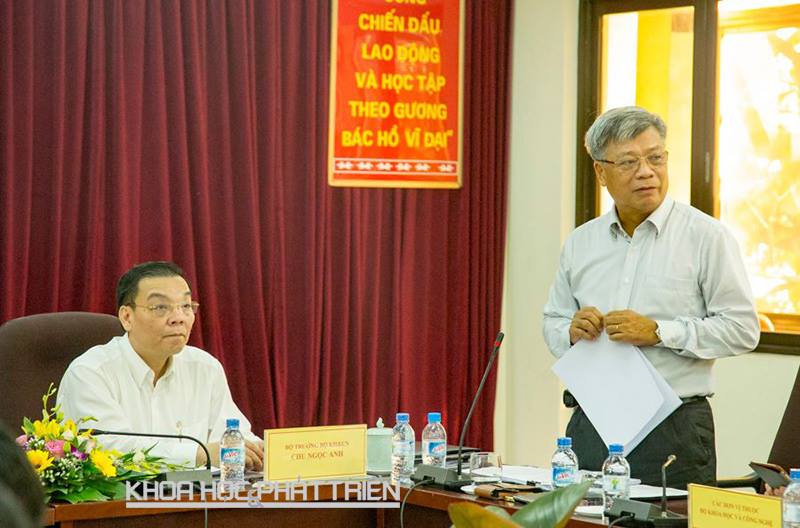 Thứ trưởng Trần Việt Thanh báo cáo tại buổi làm việc sáng 29/9/. Ảnh: ĐN.