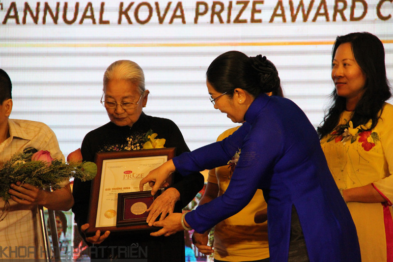 BS. Tạ Thị Tuyết Mai đoạt giải Kiến tạo cá  nhân
