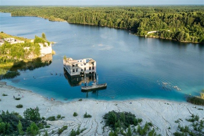 Nhà tù chìm trong biển nước ở Estonia