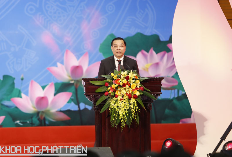 Bộ trưởng Chu Ngọc Anh phát biểu tại lễ trao giải thưởng. Ảnh: Loan Lê.