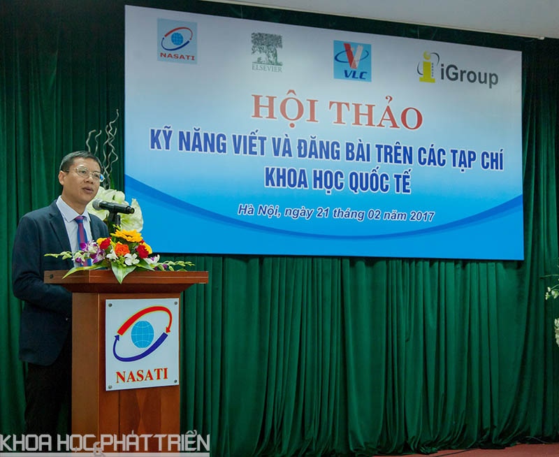TS Lê Xuân Định phát biểu khai mạc hội thảo. 