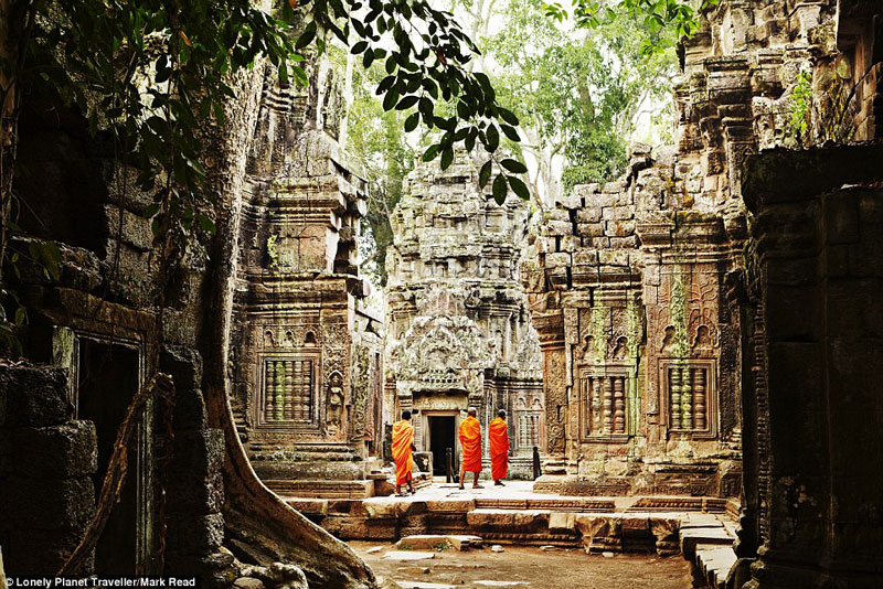 Khám phá các ngôi đền Angkor, Campuchia.