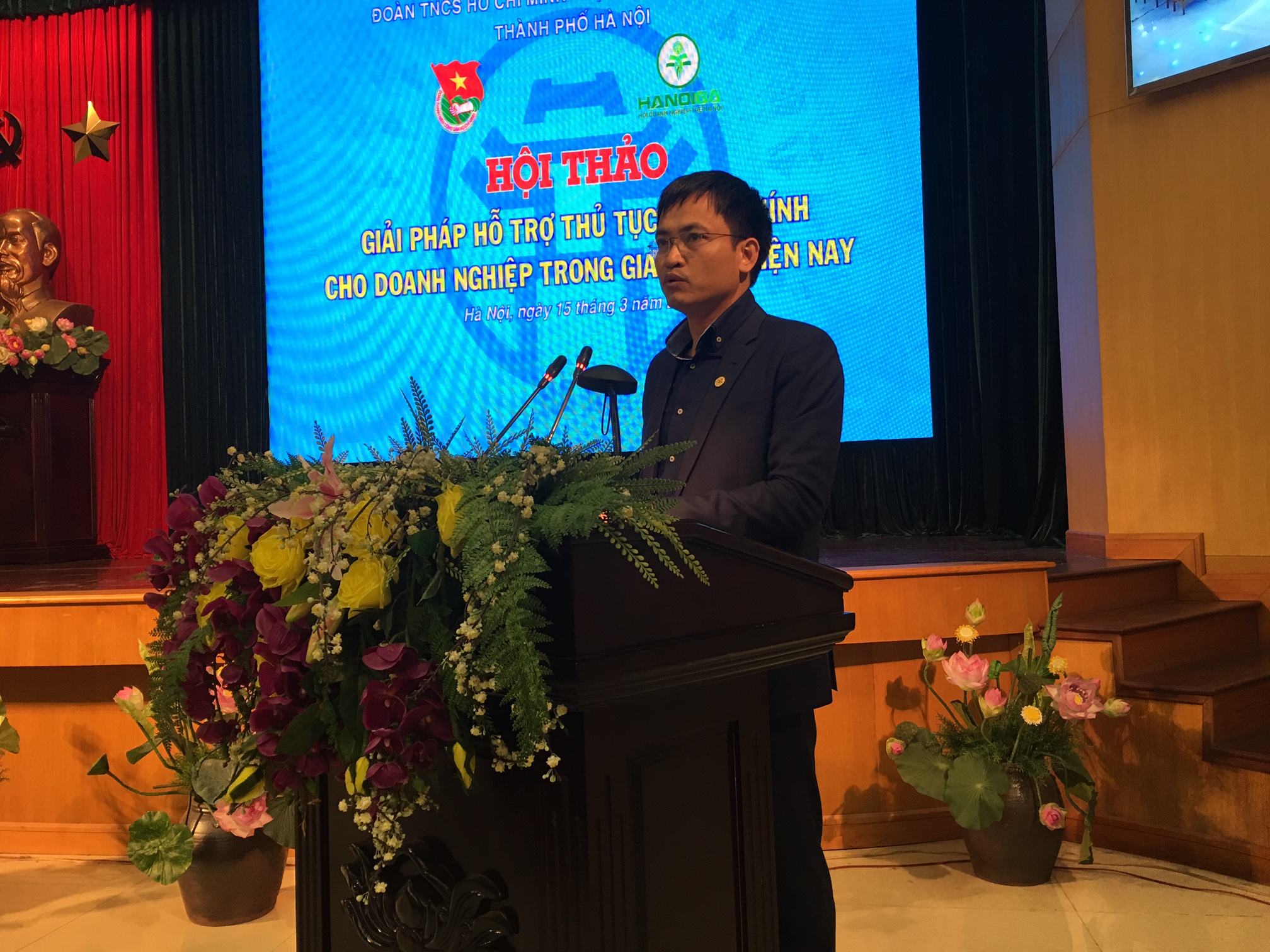 Ông Trần Anh Vương - Chủ tịch Hội Doanh nghiệp trẻ Hà Nội phát biểu tại Hội thảo.