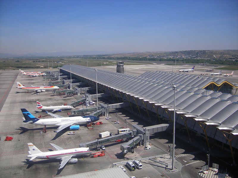6. Sân bay Adolfo Suarez Madrid-Barajas (Tây Ban Nha) - số hành khách: 46.828.279 người/năm.