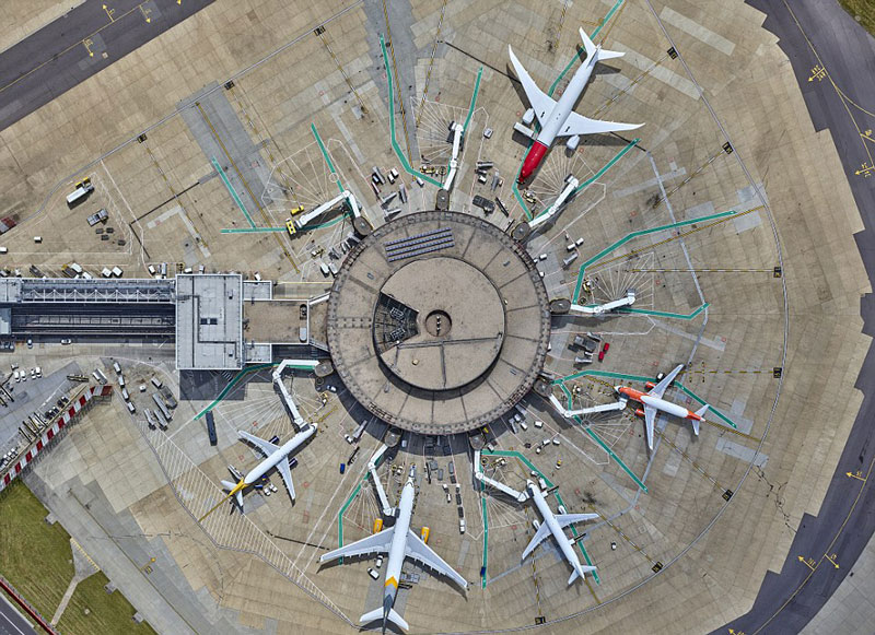 9. Sân bay quốc tế Gatwick London (Anh) - số hành khách: 40.269.087 người/năm.