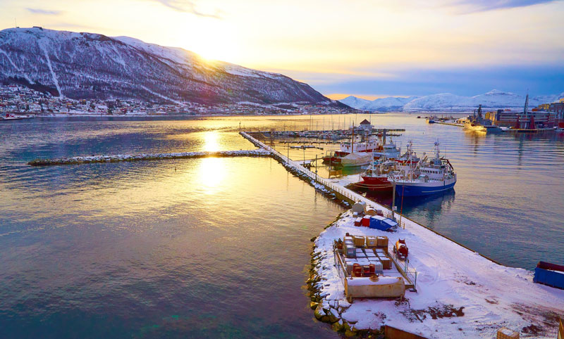Theo nghiên cứu của các nhà khoa học, ở cuối thời kỳ băng hà, thành phố Tromso đã có người sinh sống.