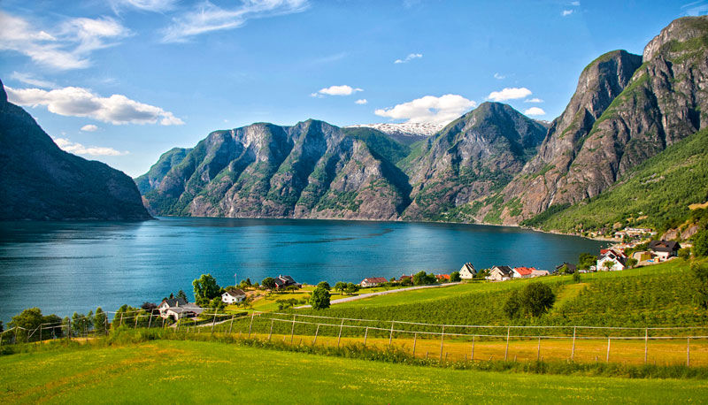 Vào năm 2005, vịnh hẹp Geirangerfjord đã được UNESCO công nhận là di sản thế giới.
