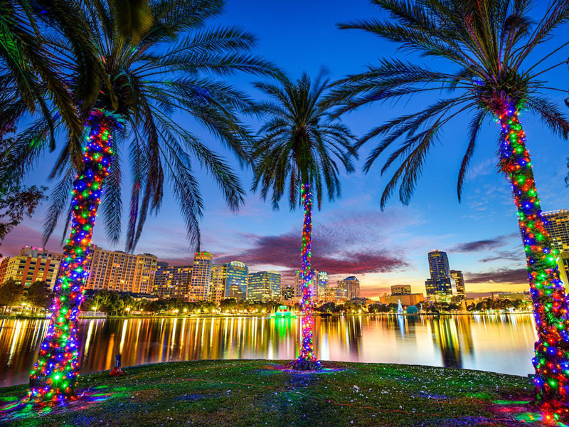 6. Orlando. Là thành phố lớn nằm ở trung tâm tiểu bang Florida, Mỹ. Đây là một trong những địa điểm du lịch nổi tiếng nhất nước thế giới. Ước tính, hàng năm du khách tới đây tham quan lến tới con số hơn 50 triệu người.
