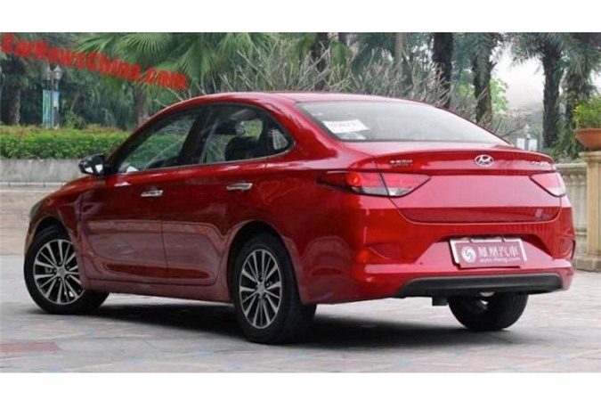 Hyundai ra mat sedan Celesta moi “sieu re” chi 263 trieu-Hinh-4
