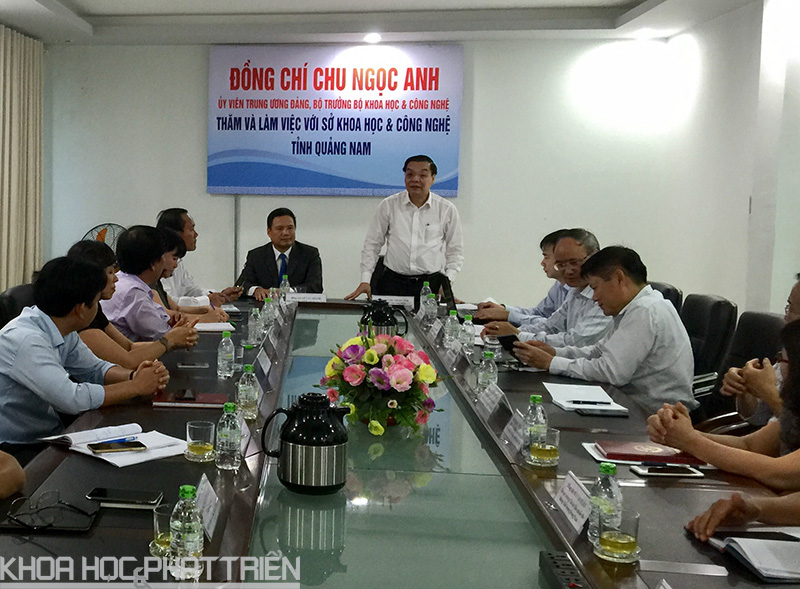 Bộ trưởng Chu Ngọc Anh phát biểu tại buổi làm việc với Sở Khoa học và Công nghệ tỉnh Quảng Nam.