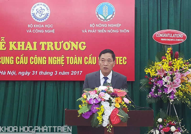 Thứ trưởng Trần Văn Tùng phát biểu khai mạc tại lễ khai trương Điểm kết nối cung cầu công nghệ toàn cầu chiều 31/3.