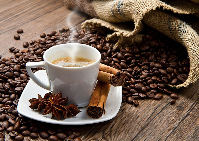 4. Cà phê Sumatra Mandheling. Loại cà phê này được trồng ở thành phố Lâm Đồng, Tây An (Trung Quốc), phía Bắc đảo Sumatra (Indonesia). Cà phê Sumatra Mandheling có độ axit thấp với hương vị ngọt ngào, thơm ngon.