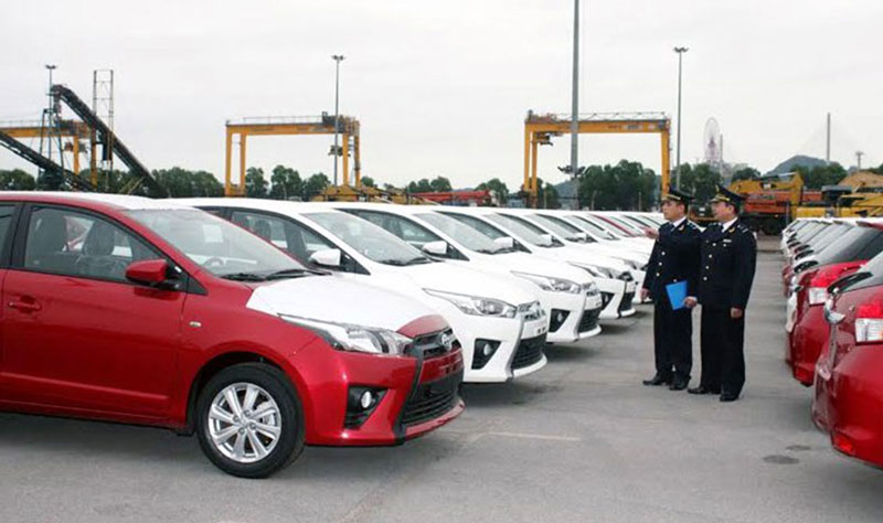Từ đầu năm đến 15/3, xe ôtô dưới 9 chỗ từ Ấn Độ nhập về Việt Nam có mức giá thấp nhất là 3.798 USD/chiếc (khoảng 87 triệu đồng).
