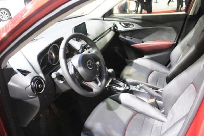 Nội thất Mazda CX-3 sở hữu nhiều nét tương đồng với Mazda 2.