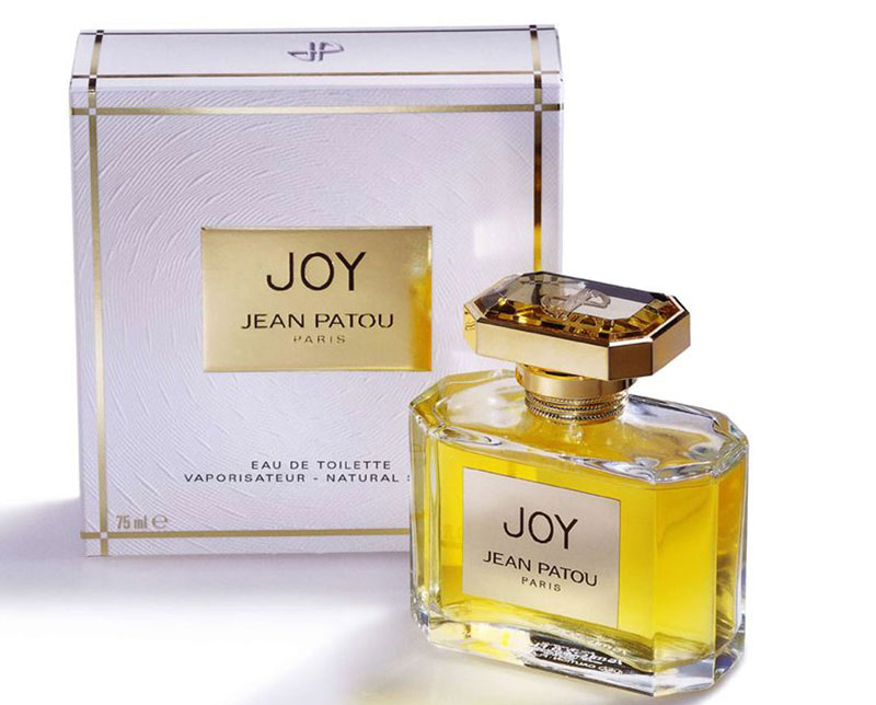 10. Joy Parfum by Jean Patou - giá: 800 USD (tương đương 18,11 triệu đồng).