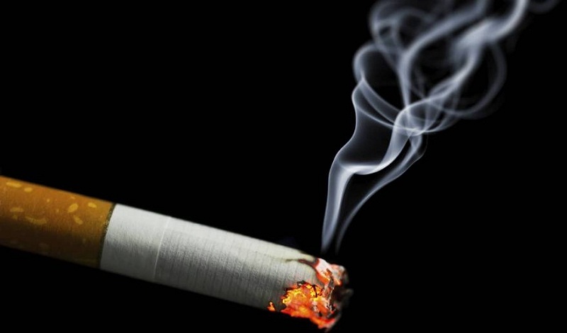 2. Hút thuốc là nguyên nhân hàng đầu gây tắc nghẽn phổi mãn tính. Gần 50% những người hút thuốc lâu dài (trên 20 gói mỗi năm) sẽ bị căn bệnh này. Ảnh minh họa.