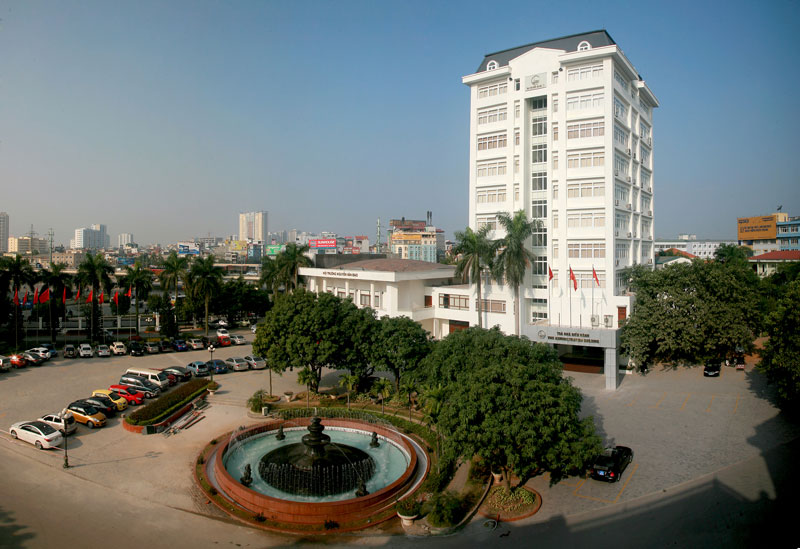 1. Đại học Quốc gia Hà Nội (VUN). Một trong hai đại học quốc gia của Việt Nam có trụ sở đặt tại Thủ đô Hà Nội. VUN tổ chức đào tạo đại học, sau đại học, nghiên cứu và ứng dụng khoa học-công nghệ, đa ngành, đa lĩnh vực, chất lượng cao, giữ vai trò nòng cốt, quan trọng trong hệ thống giáo dục đại học ở Việt Nam.