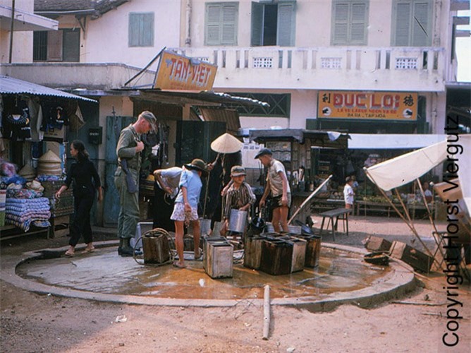 Mien Nam Viet Nam nam 1965 - 1966 trong anh cuu binh My-Hinh-5