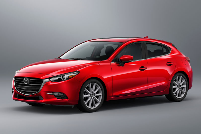 Giá khởi điểm của Mazda 3 tại Malaysia là 108.000 Ringgit (tương đương 562,66 triệu đồng).