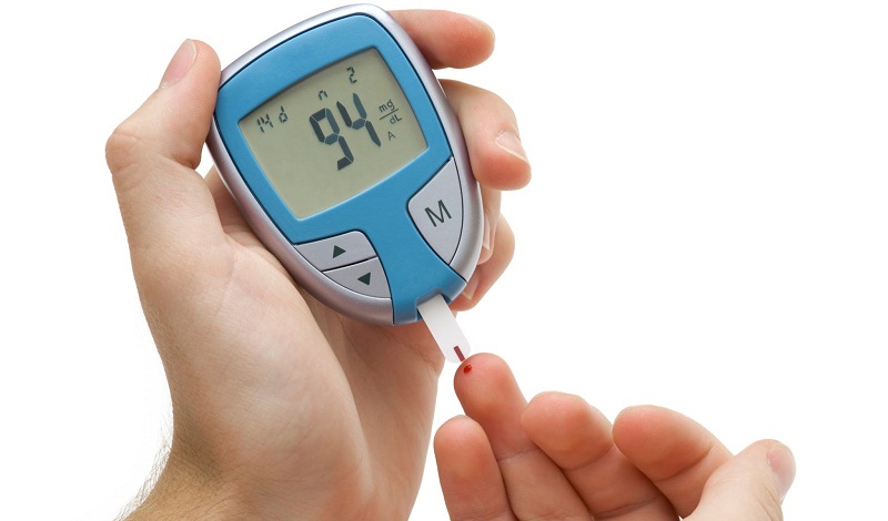 7.	Những người bệnh tiểu đường có tỉ lệ rất cao bị yếu sinh lý. Ảnh: máy đo đường huyết.  